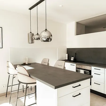 Zirbenglueck Mit Balkon In * Graz