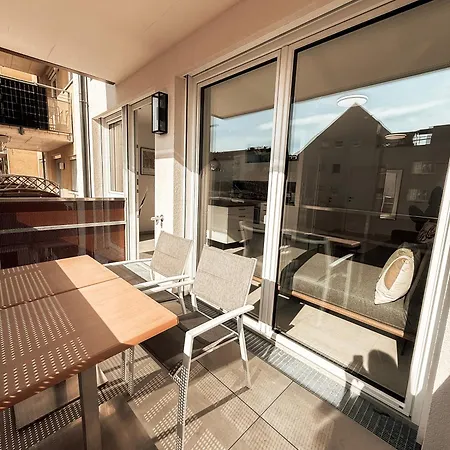 Zirbenglueck Mit Balkon In 아파트 *