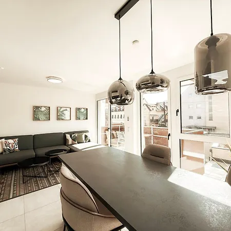 Zirbenglueck Mit Balkon In Lejlighed Graz